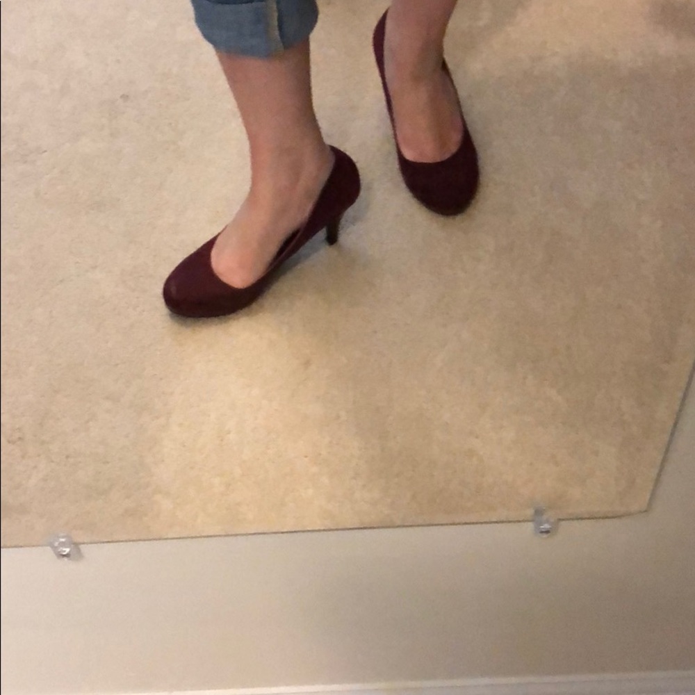 Suede pumps
